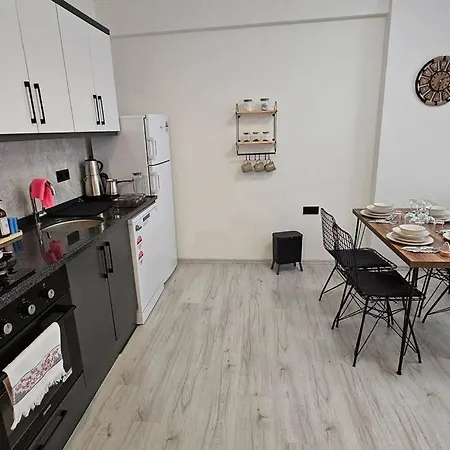 Riverside Suits- 1 Ile Evinizde Gibi Apartament